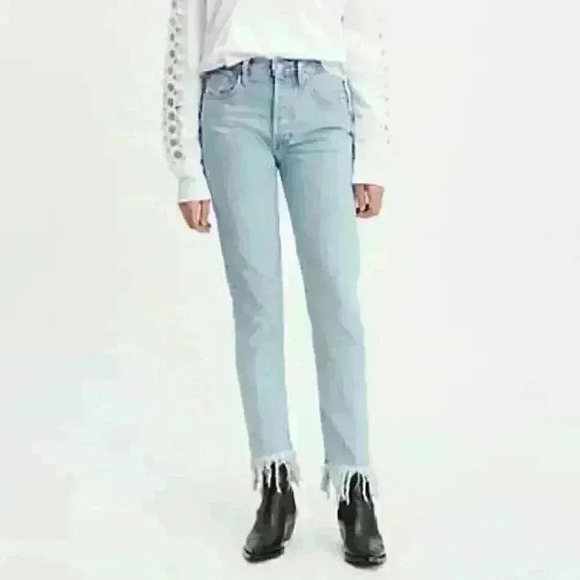 NWT $188 Levi's Womens 24x32 501 Skinny Jean - Picture 1 of 8